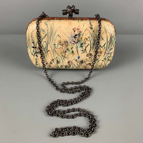 BOTTEGA VENETA Beige Floral Python Skin Leather Pochette Knot Clutch - Picture 6 of 11